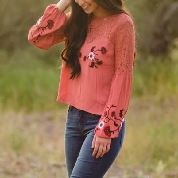 F21 Long sleeve blouse - Picture 1 of 2